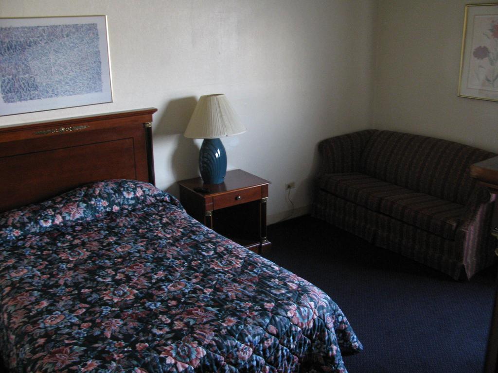 Super 8 By Wyndham South Holland Hotel Kamer foto