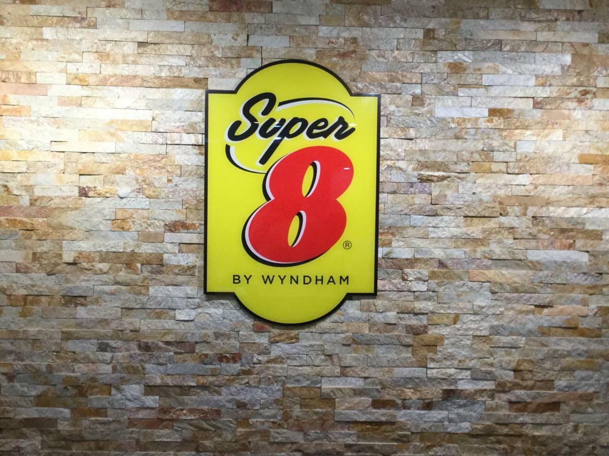 Super 8 By Wyndham South Holland Hotel Buitenkant foto